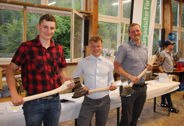 Die drei Besten Von links Matthias Müller, Aron Akeret und Jonathan Schibli. Foto: Louis Probst