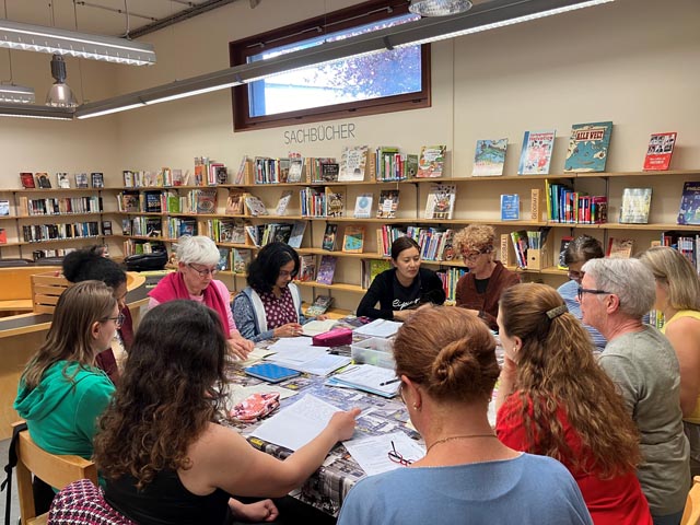 Der Lesezirkel trifft sich einmal pro Monat in Laufenburg. Foto: zVg