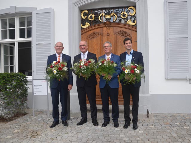 Ab dem 1. Juli die neue Spitze des politischen Baselbiets: Vizepräsident des Regierungsrats, Anton Lauber, Regierungsratspräsident Isaac Reber, Landratspräsident Peter Hartmann und der 1. Vizepräsident des Landrats, Reto Tschudin (von links). Der 2. Vizepräsidenten des Landrats; Andreas Dürr fehlt auf dem Bild. Foto: Landeskanzlei