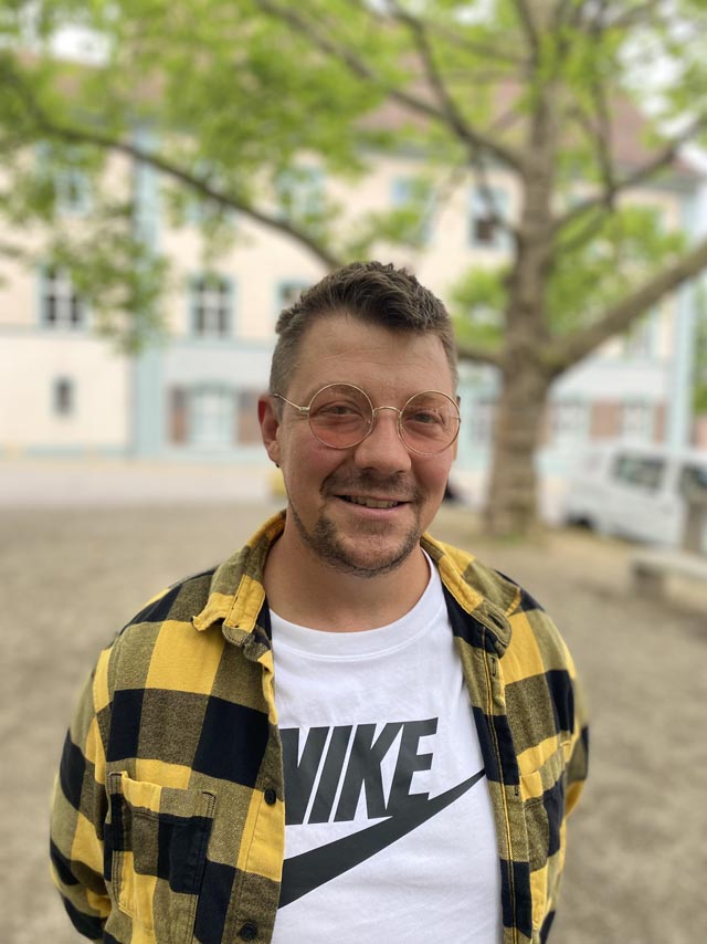 Für den umtriebigen Jugendarbeiter und Musiker Peter Geiselhart ist das Musical ein Herzensprojekt. Foto: Sonja Fasler