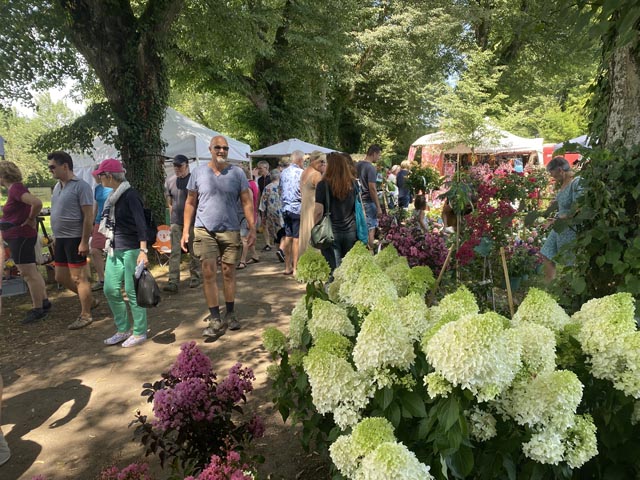 Die Gartenmesse auf Schloss Beuggen war äusserst beliebt. Foto: Sonja Fasler