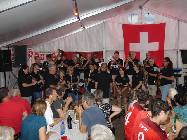 Der Musikverein Herten spiel vor vollen Rängen. Foto: Jörg Wägli