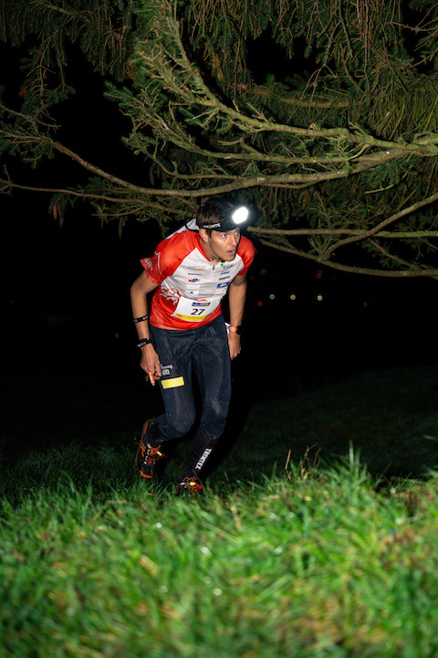 Matthias Kyburz gewinnt Schweizer Meisterschaft beim Nacht-OL