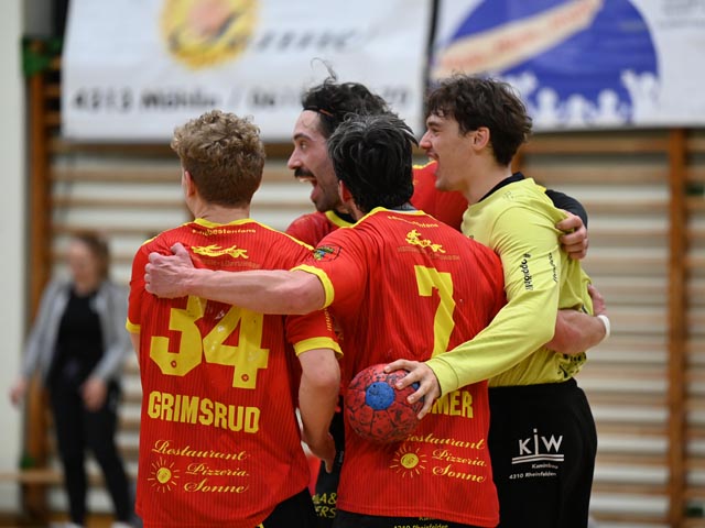 Grosse Freude über den Sieg, nach dem Abpfiff. Foto: Christine Steck