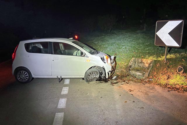 Unfall zwischen Auenstein und Biberstein. Fotos Polizei AG   