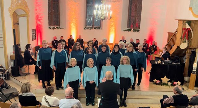 Der Frauenchor Maisprach erfüllte Liederwünsche. Foto: zVg