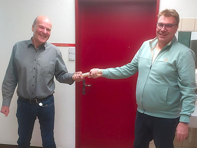 Urs Keller übergibt die Leitung des RFO an Andreas Fahrni. Foto: zVg
