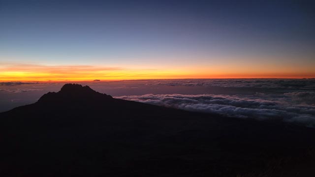 Der Kilimandscharo bei Sonnenaufgang, vom Mount Meru aus gesehen. Foto: zVg