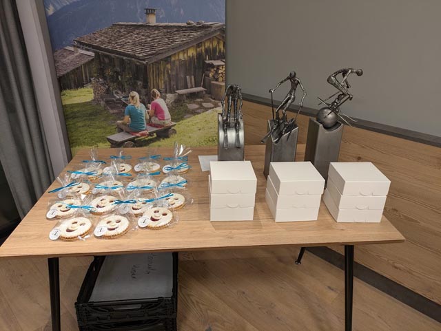 Gabentisch. Foto: zVg