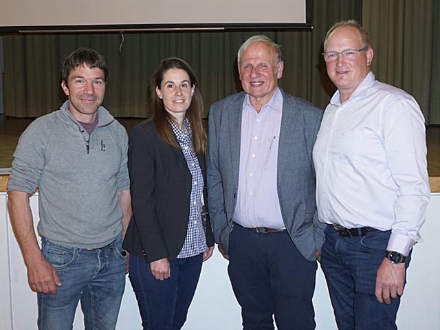 Zwei neue Mitglieder des Verwaltungsrates sowie bisheriger und neuer VR-Präsident (von links): Florian Büchli, Nicole Streckeisen, August Schmid, Reto Meier. Foto: zVg