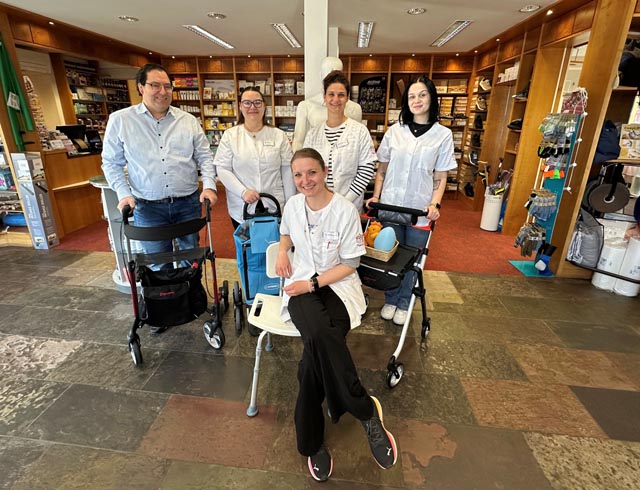 Seit einem Jahr für die Kundschaft da: das Sanitätshaus-Team. Foto: zVg