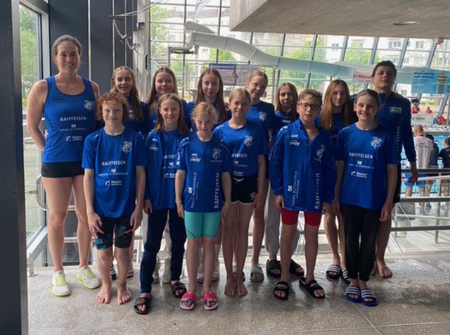 Das Trainingslager machte sich für den Schwimmclug bezaglt; Arik Benz, Nela Hanak, Lamar Horani und Roman Strashnov erreichten sogar den Final. Foto: zVg