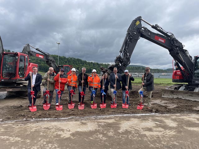 Laufenburg: Eine Vision wird real – Spatenstich  für die Baufreigabe des FlexBase Technologiezentrums 