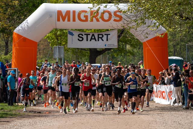 Rund 700 Läuferinnen und Läufer starteten zum Aargauer Volkslauf. Foto: zVg 