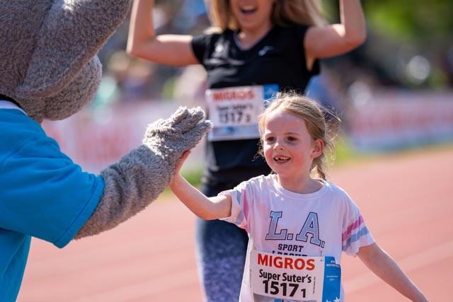 Herzlicher Empfang durch Maskottchen "Kabi". Foto: zVg