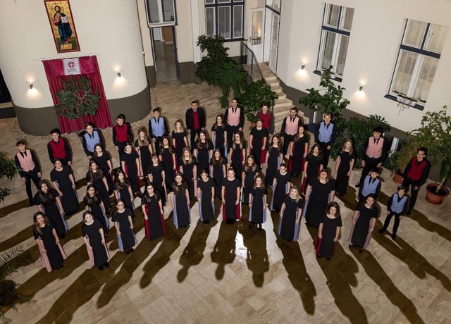 Zuzgen: Ungarischer Jugendchor singt an Auffahrt