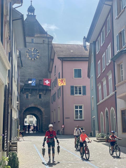 Durchs Wasentor in die Laufenburger Altstadt. Foto: Nicole Hübner