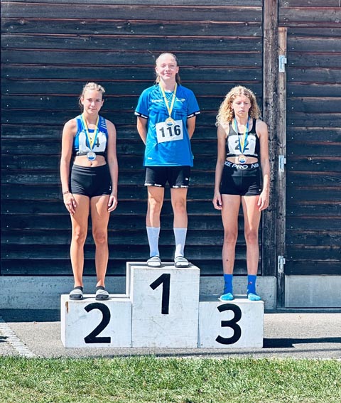 Erster Platz für Lina Caruso im Weitsprung. Foto: zVg