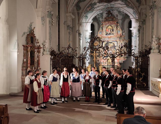 Der Jugendchor trat in der Stadtkirche Rheinfelden auf. 