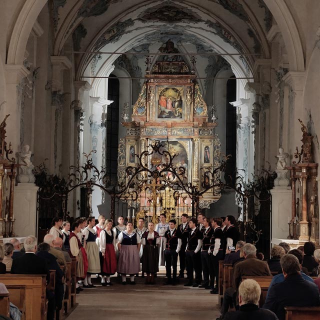 Der Jugendchor trat in der Stadtkirche Rheinfelden auf. 