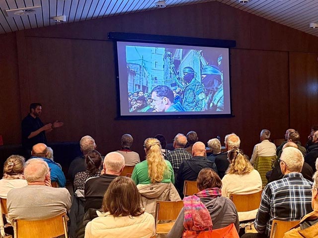 Alex Kühni referierte im reformierten Kirchgemeindehaus Frick.