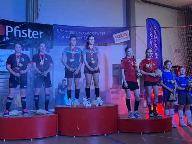 Salome und Amelie Lauber holten sich den Titel der Vizemeisterinnen.