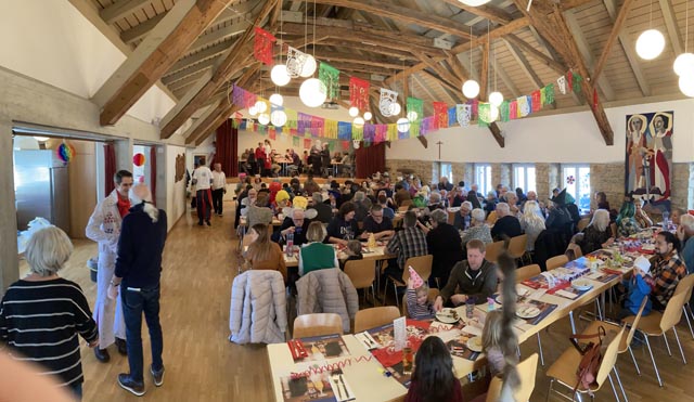 Fasnachtsspaghettata von «el mondo» im Rampartsaal. Foto: zVg