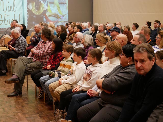 Zahlreiche Besucher waren zum Neujahrsempfang in den Saalbau gekommen.