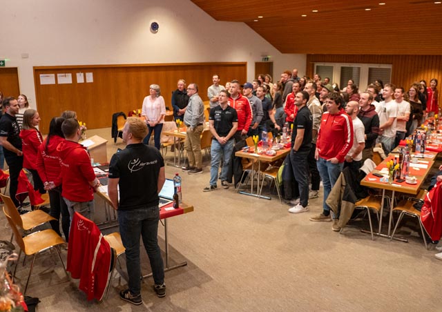 Gemeinsam wurde das Turnerlied gesungen. Foto: zVg&nbsp;