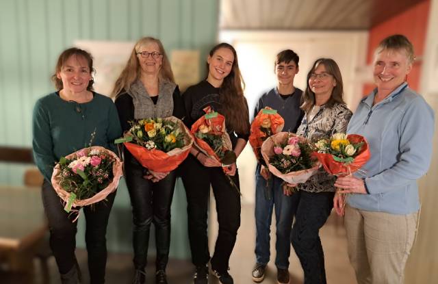 Doris Erdin, Regina Leutwyler, Rayén Hossli, Diego Lungo, Priska Herzog und Monika Rüegsegger (von links)