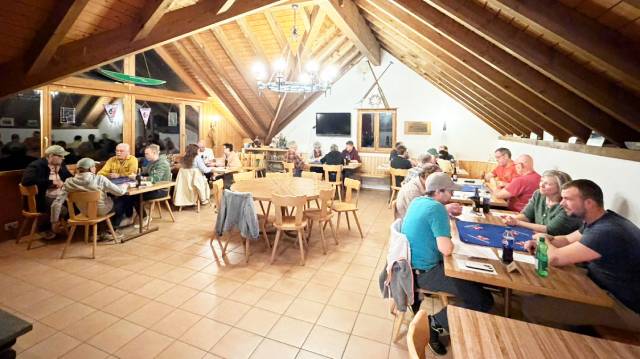 Jassen im Pontonierdepot. Foto: zVg