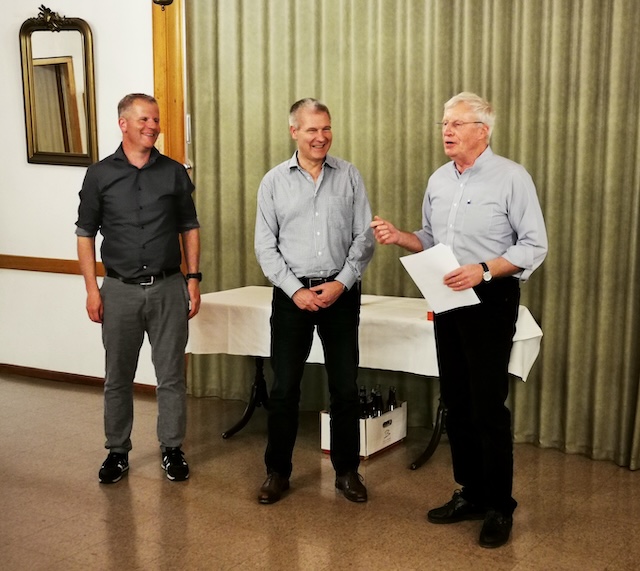 Von links: Organisator Peter Büchli, Referent Markus Fuchs und Präsident Urs Hofer. Foto: zVg