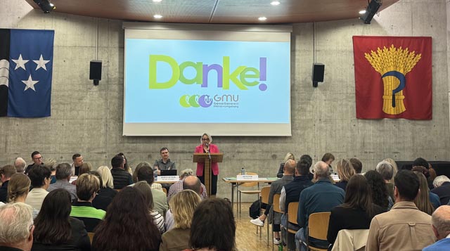 Anita Kym richtet Dankesworte an alle Mitglieder des GMU. Foto: Lilia Staiger 