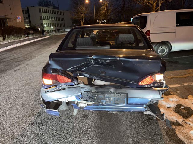 Das Verursacherfahrzeug. Foto: Polizei AG